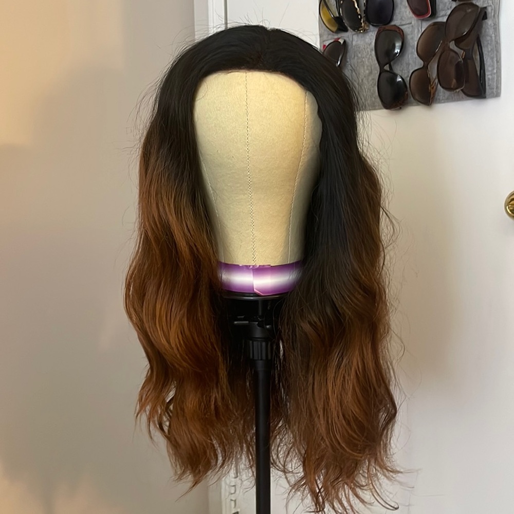Chelsea Smith wig Ariana